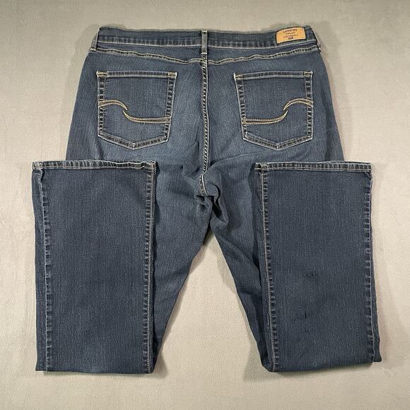 Signature by Levi Strauss & Co Curvy Boot Cut Jeans Blue Mid Rise Women's 35x34 - Picture 6 of 9